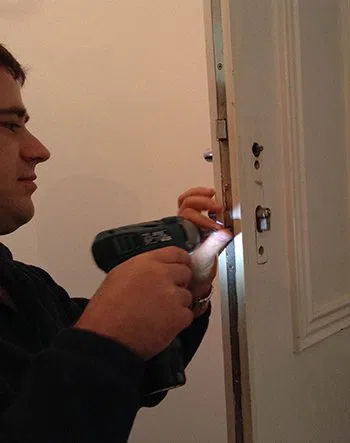 Haltom City Locksmith Service Haltom City, TX 682-227-6388 Haltom City Locksmith Service Haltom City, TX 682-227-6388 - emergency-locksmiths